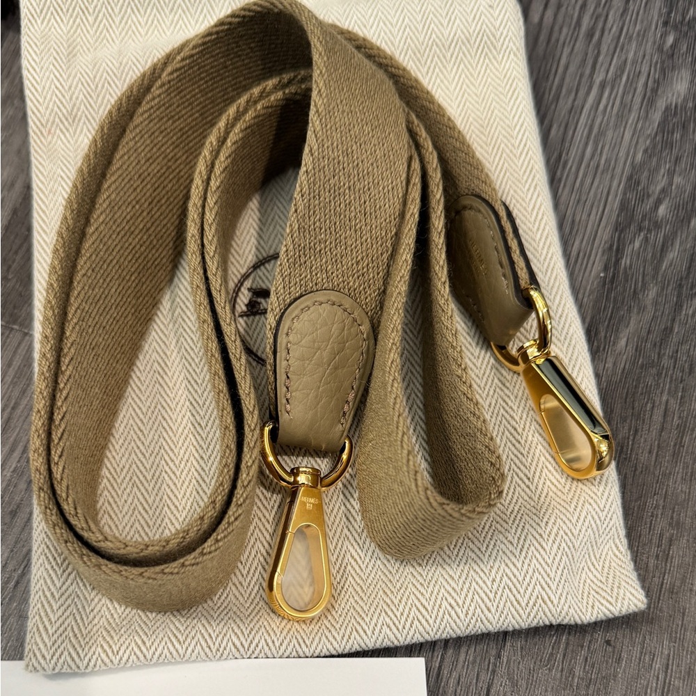 ❤️SOLD❤️Brand New Authentic TPM Mini Evelyn’s Beige Marfa Gold hardware - Picture 3 of 8
